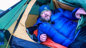How to stay warm in a tent